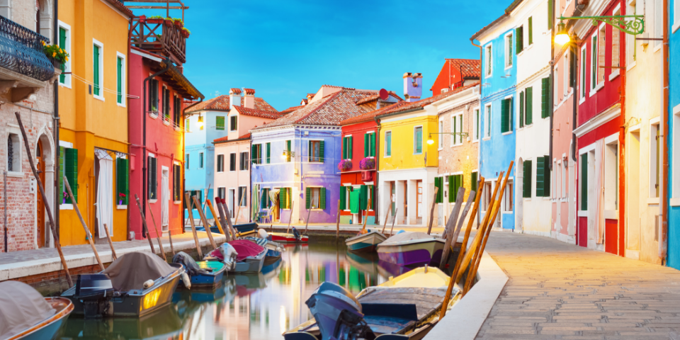 Fünf bunte Reiseziele für gute Laune