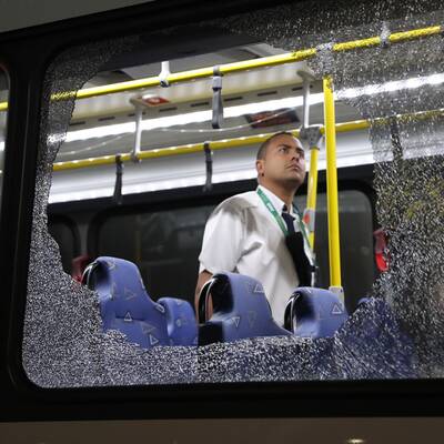 Die Bilder zur Bus-Attacke