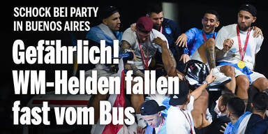 Lebensgefährlich: WM-Helden fielen bei Siegesfeier beinahe von Bus