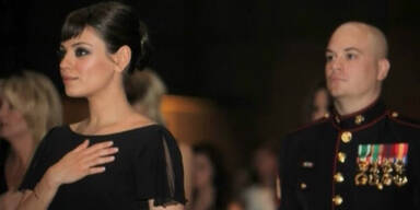 Date mit US-Soldat: Mila Kunis l&ouml;st Versprechen ein