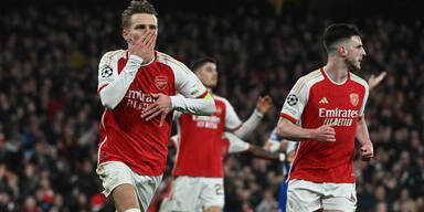 Titelduell: Torlawine Arsenal rollt auf Manchester City zu