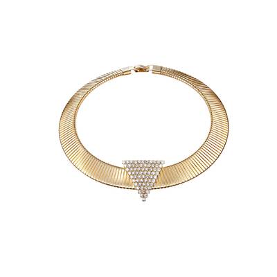 Ball-Looks im Chanel-Stil