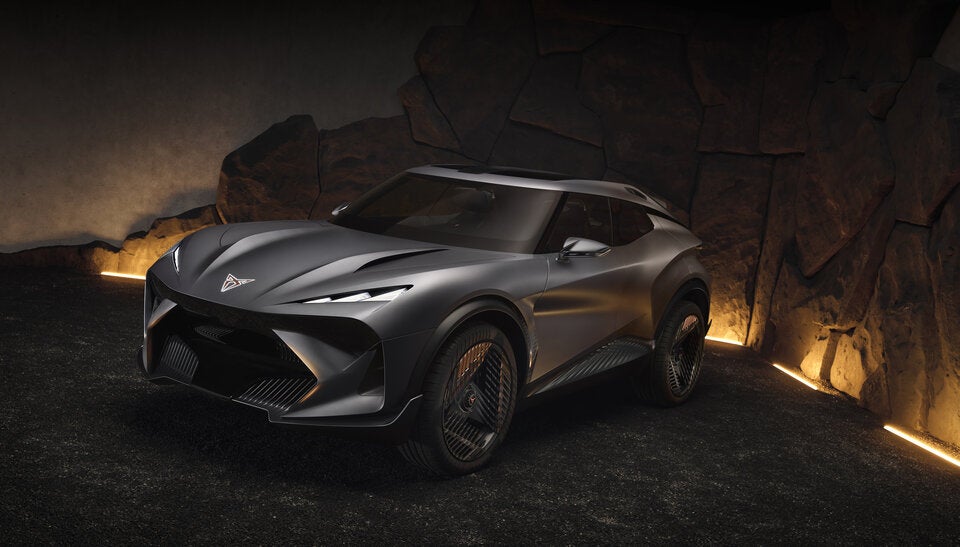 Mit 4,720 Metern der längste der bisherigen Cupras. 