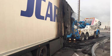 Lkw-Fahrer fordern Milit&auml;reinsatz gegen Fl&uuml;chtlinge