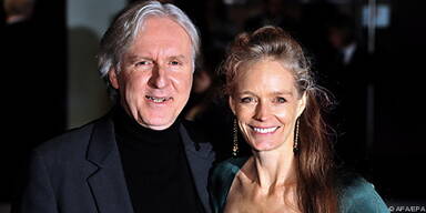 Cameron mit seiner Frau Suzy Amis