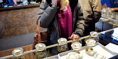 Immer  mehr  Politiker für  legales Kiffen