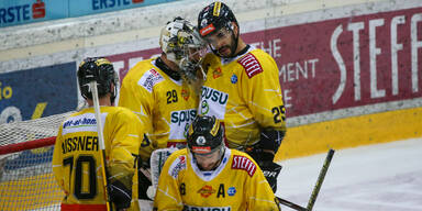 spusu Vienna Capitals jubeln gegen Bozen