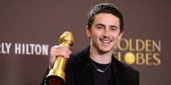 Bogdan Roscic lädt Hollywood-Star Timothee Chalamet in die Wiener Staatsoper ein