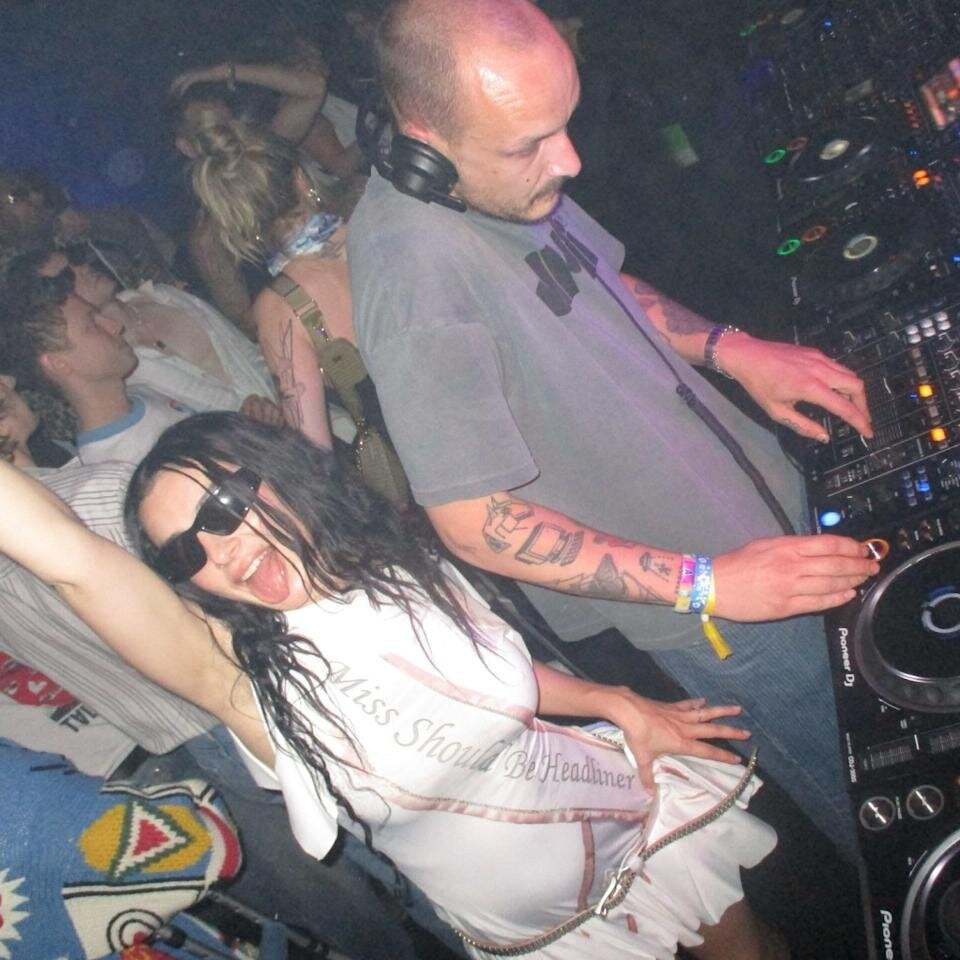 Green Day und Charlie XCX im irren Coachella-Beef