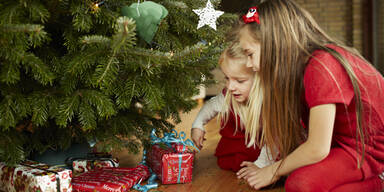 Christbaum Geschenke Weihnachten