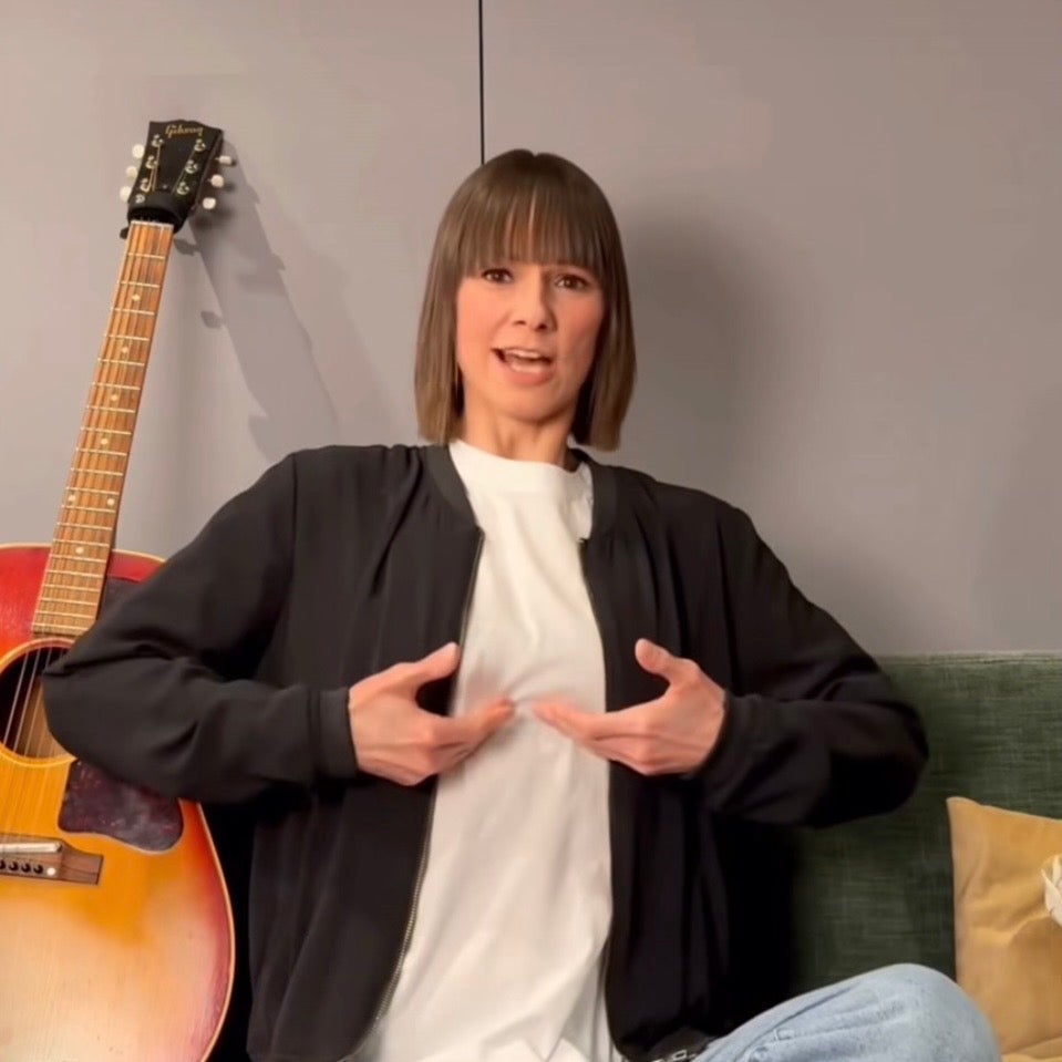 Christina Stürmer verrät ihr Baby-Geheimnis: „Mit meiner riesen Kugel !