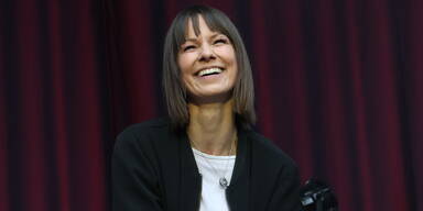 Christina St&uuml;rmer verr&auml;t ihr Baby-Geheimnis: &bdquo;Mit meiner riesen Kugel !"