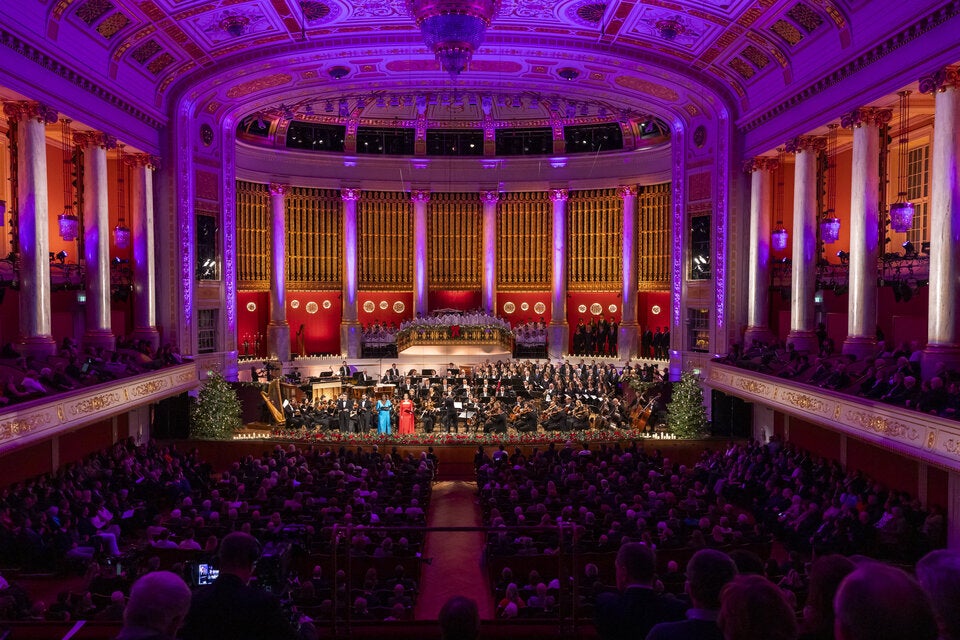 Hörbiger und Sängerknaben als Hits von 