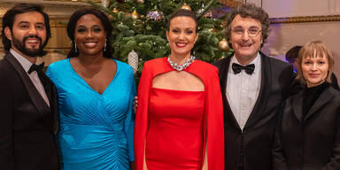 H&ouml;rbiger und S&auml;ngerknaben als Hits von "Christmas in Vienna"