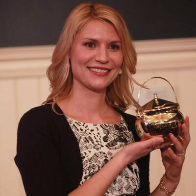 Rihanna - Queen of Downloads