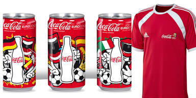 Gogol Bordello heizen Fußball-Fans ein