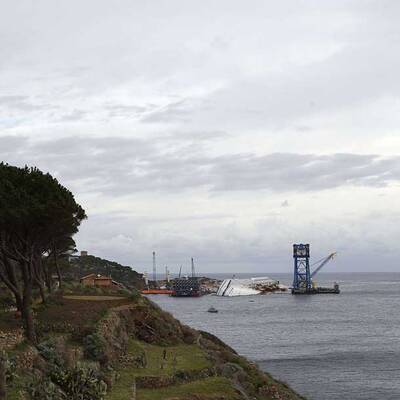Tränen zum Gedenken an Costa Concordia