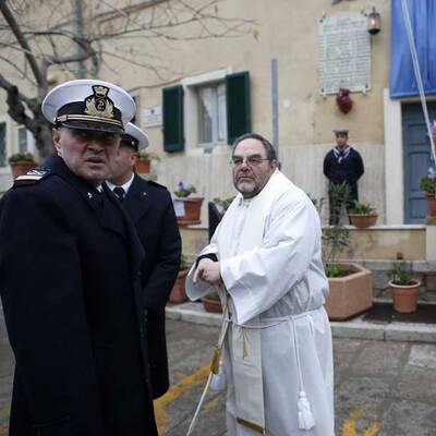 Tränen zum Gedenken an Costa Concordia