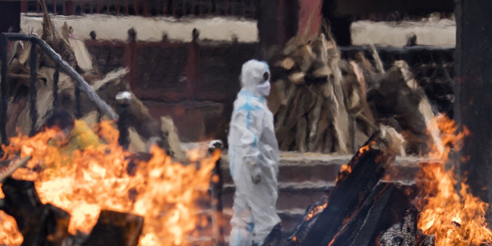 Corona-Hölle Indien: 'Junge Braut starb 10 Tage nach ihrer Hochzeit'