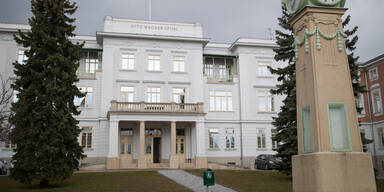 Corona-Patient bespuckte Pfleger in Wien | Personal attackiert und beschimpft