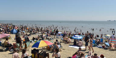 Trotz-Impfrekord: Gro&szlig;britannien schlittert in neue Corona-Welle