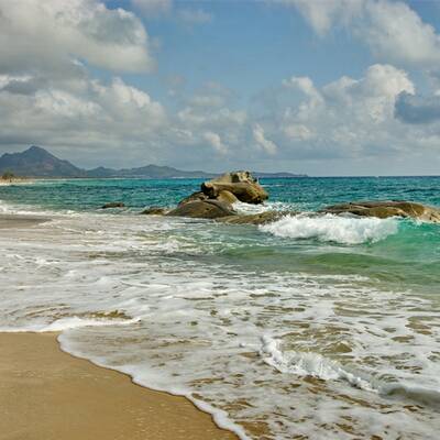 10. Plage de Pampelone.