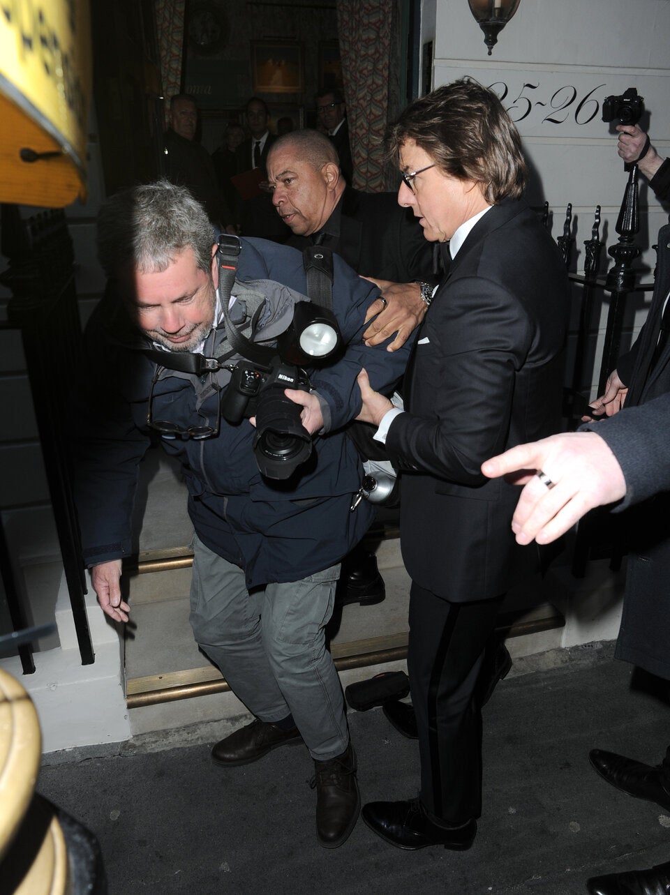 »Mission Possible«: Tom Cruise rettet Paparazzi