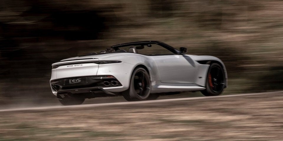 Der DBS Superleggera Volante startet