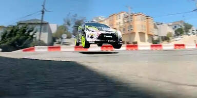 Wilde Rallye-Fahrt in den Straßen von San Francisco