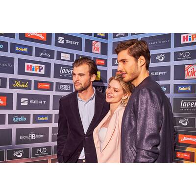 MADONNA Blogger Award 2018 - Die Party