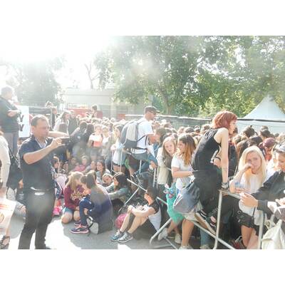 One Direction: Fans stehen vor dem Stadion Schlange