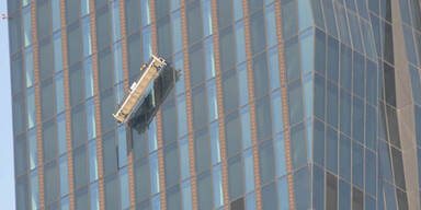 DC-Tower: Drama im 48. Stockwerk