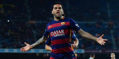 Barcelona holt Veteran Dani Alves zur&uuml;ck