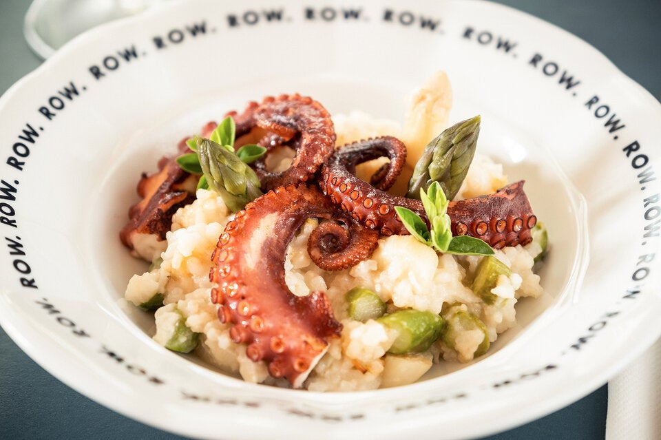 Die schönsten Rooftop-Bars, Grün-Oasen und Schanigärten in Wien