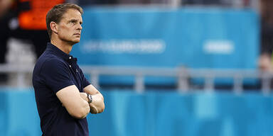 De Boer verl&auml;sst Niederlande nach EURO-Blamage