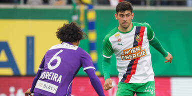 T&uuml;rkischer Meister angelt nach Demir