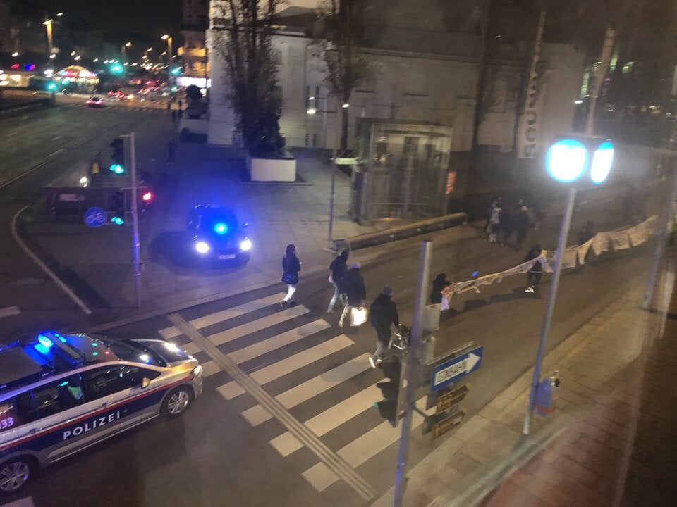 Demo legt Verkehr in Wiener City lahm | Kurzfristiges Chaos am Karlsplatz