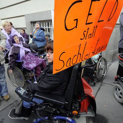 200 Behinderte zeigen ihren Unmut