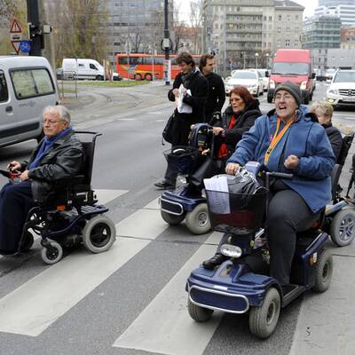 200 Behinderte zeigen ihren Unmut