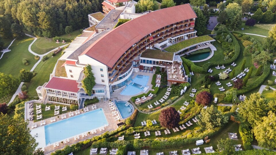 Der Steirerhof/Bad Waltersdorf. Das exklusive Adults-Only-Resort verfügt über sieben Pools und zehn Saunen.