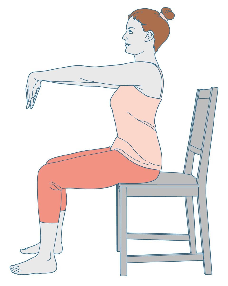Stress abbauen im Sitzen? Diese Stuhl-Yoga-Übungen helfen sofort