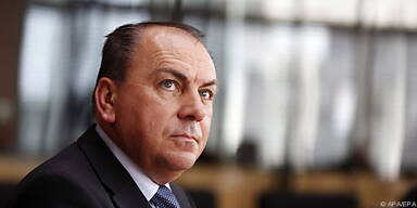 Deutliche Unterst&uuml;tzung aus Berlin f&uuml;r Weber