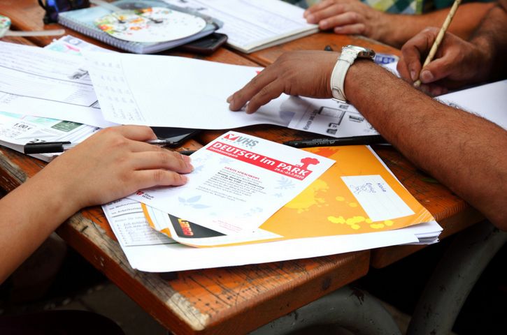 VHS-Wien: Deutsch lernen im Park