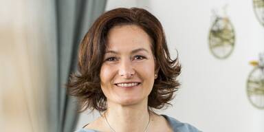 Deutsch-Grasl Evelyn, Geschäftsführerin Aromapflege GmbHs