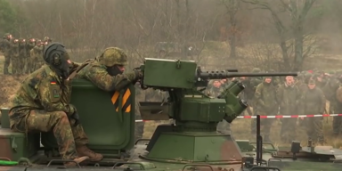 Deutsche Bundeswehr testet Laserwaffe gegen Drohnen.png