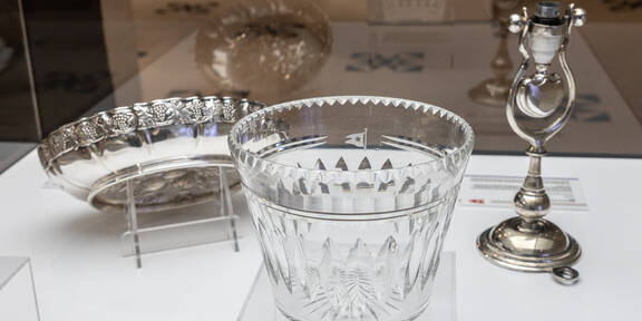 Ausstellung verlängern: Neue Exponate bei 