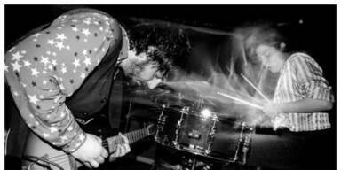 Die TV Buddhas spielen 'Indian Psy-Sex'