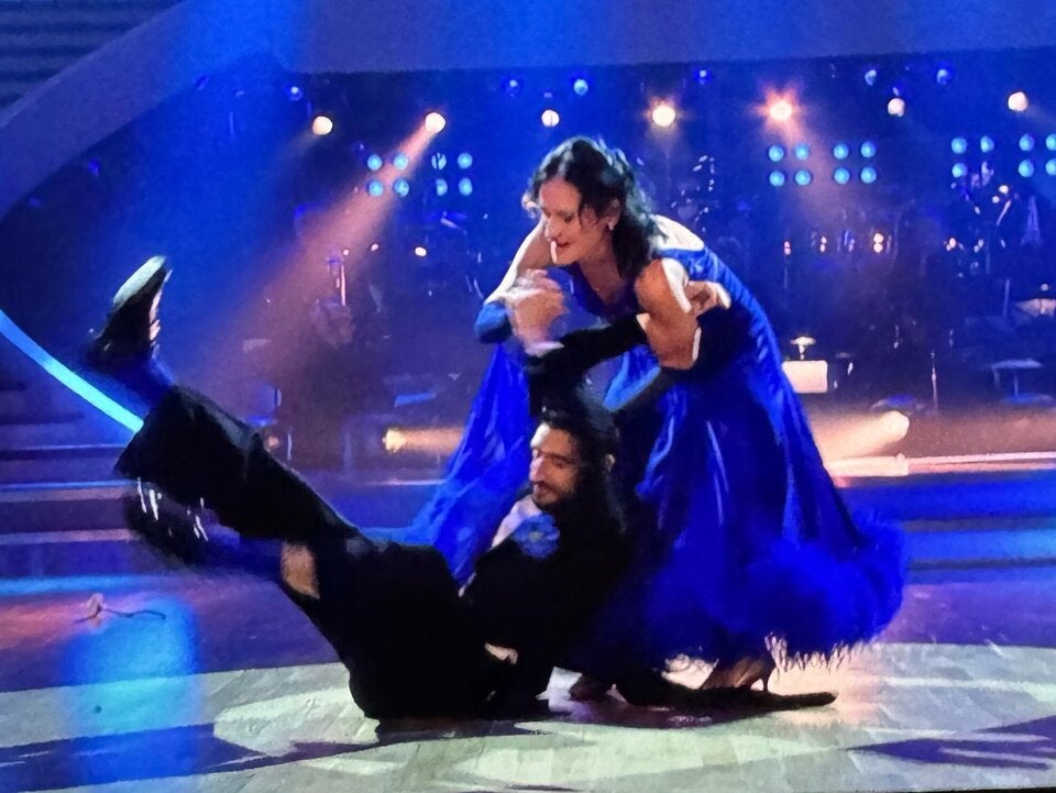 Dimitar stürzte über Eva Glawischnigs Kleid.