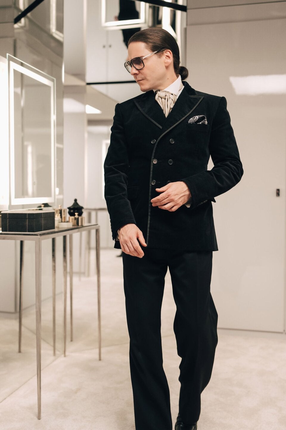 Daniel Brühl als Karl Lagerfeld
