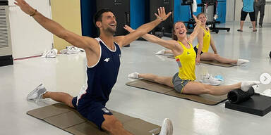 Djokovic gl&auml;nzt als Kunstturner